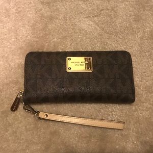 MK wallet/wristlet
